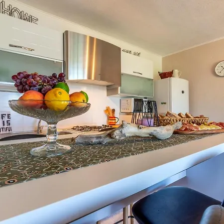 Apartman Ella Peracko Blato Exterior photo