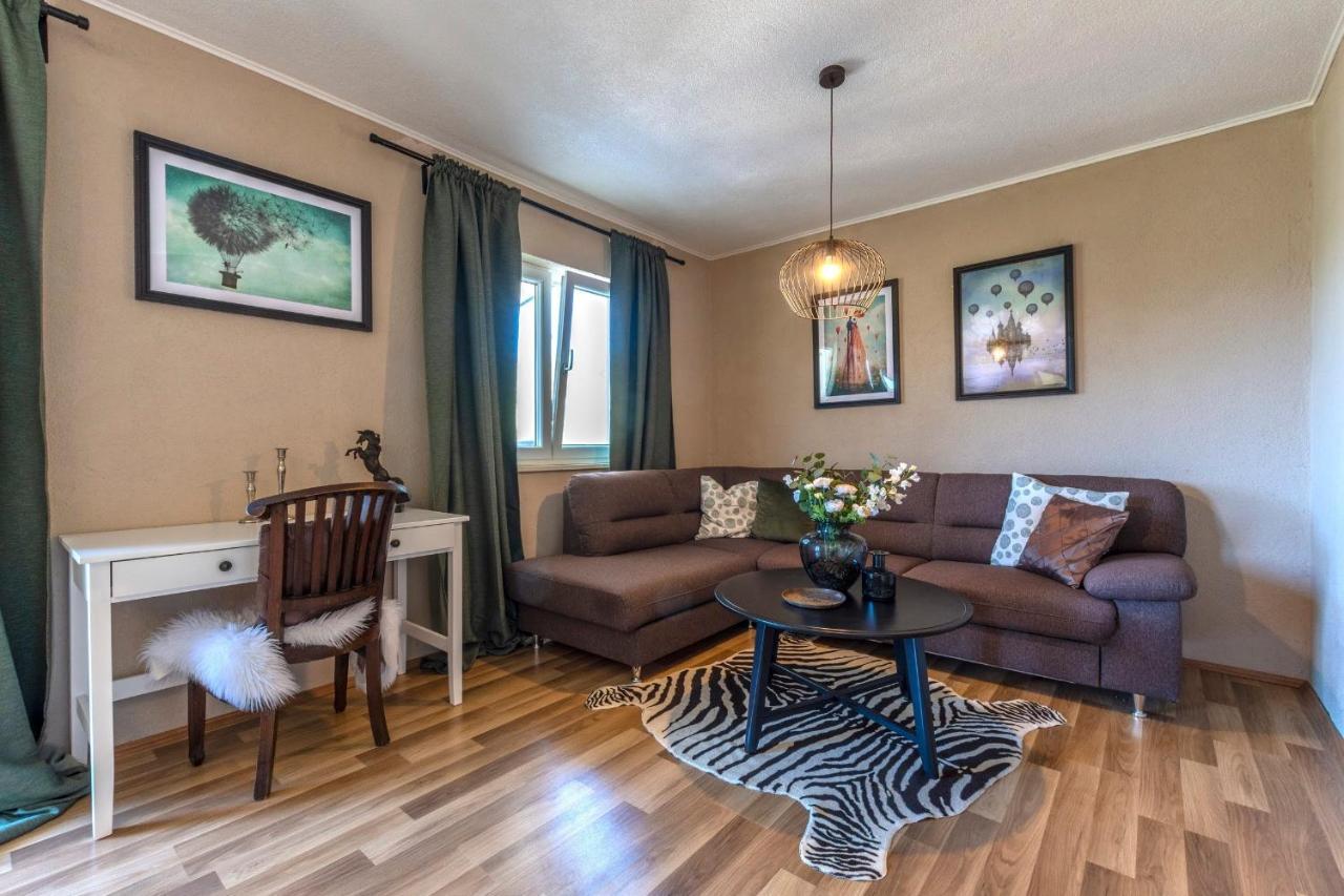 Apartment Ella Peracko Blato
