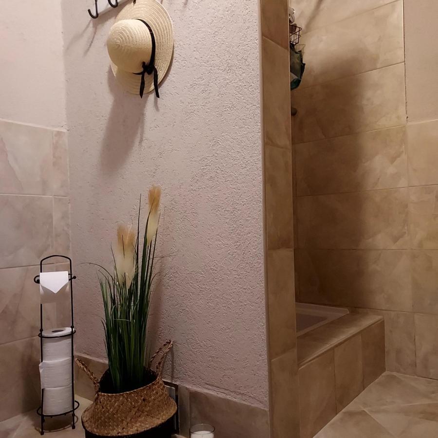 Ella Apartment